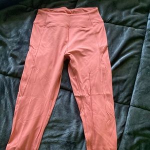 never worn pink leggings